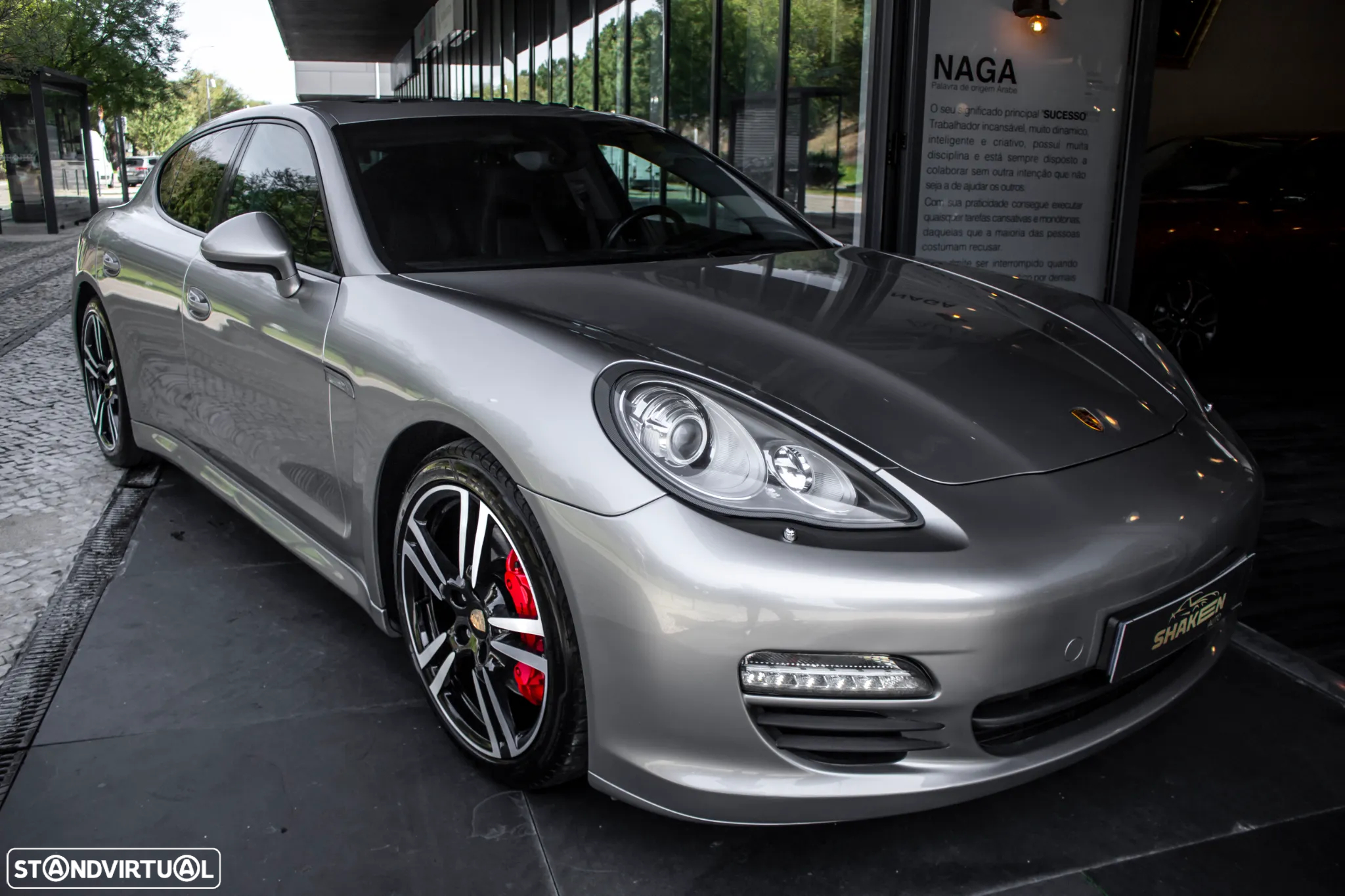 Porsche Panamera Platinum Edition - 6