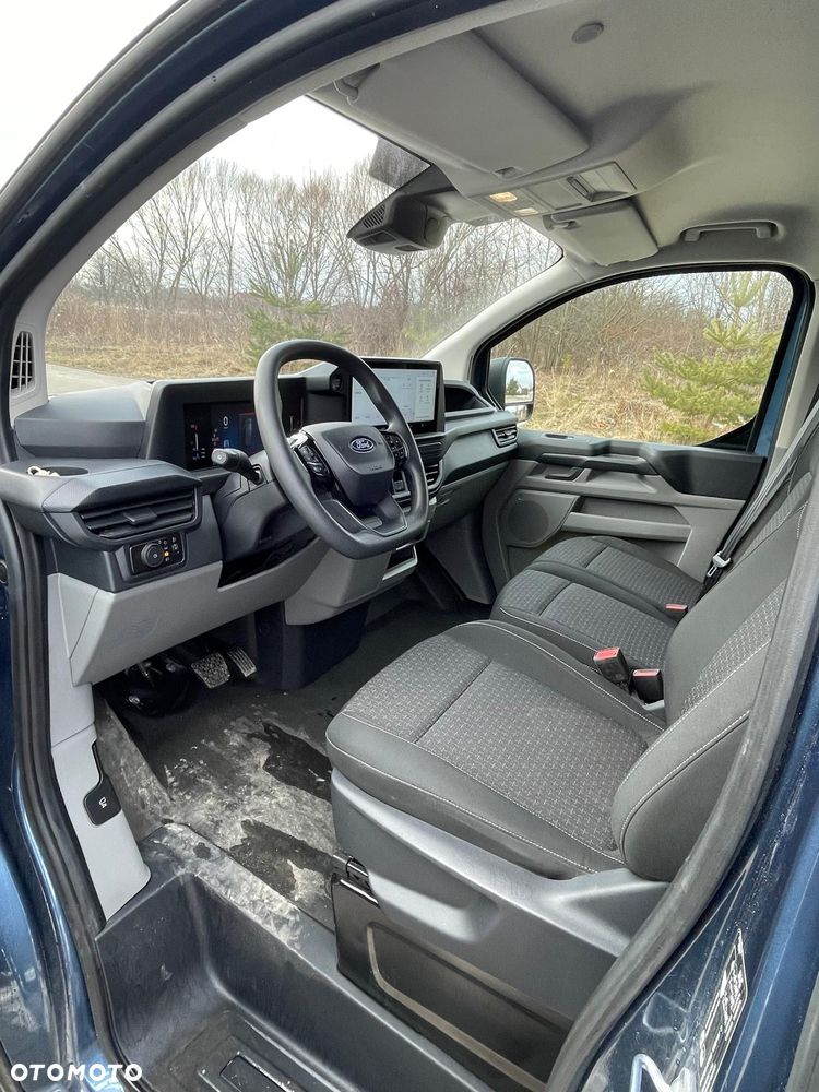 Ford TRANSIT CUSTOM - 16