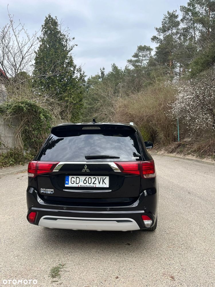 Mitsubishi Outlander Intense + - 5