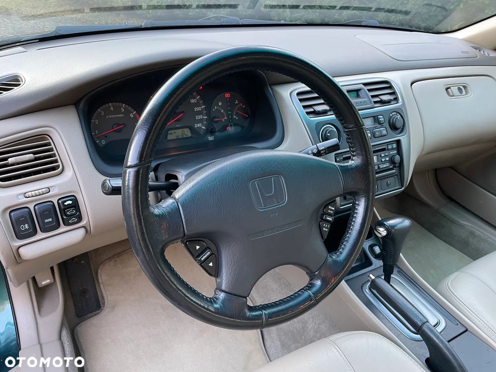 Honda Accord - 12