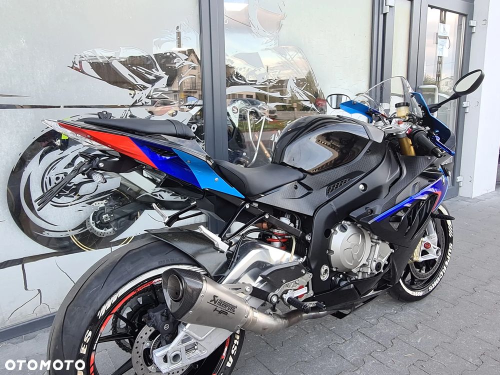 BMW S - 19
