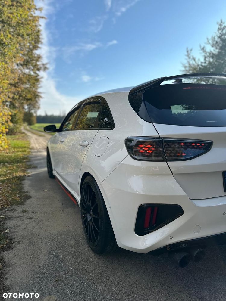 Kia Ceed 1.6 T-GDI GT DCT - 15