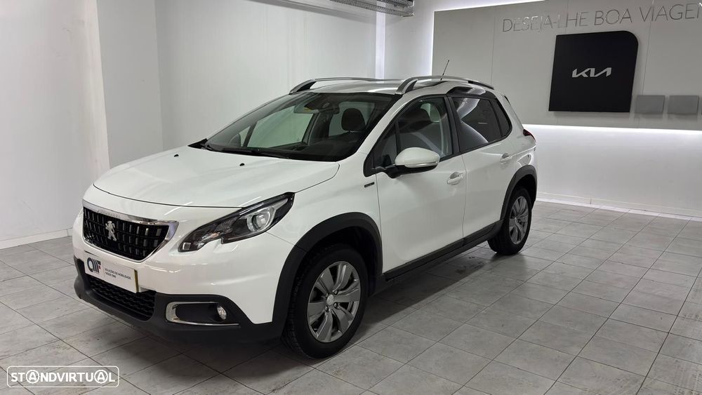 Peugeot 2008 1.2 PureTech Allure - 3
