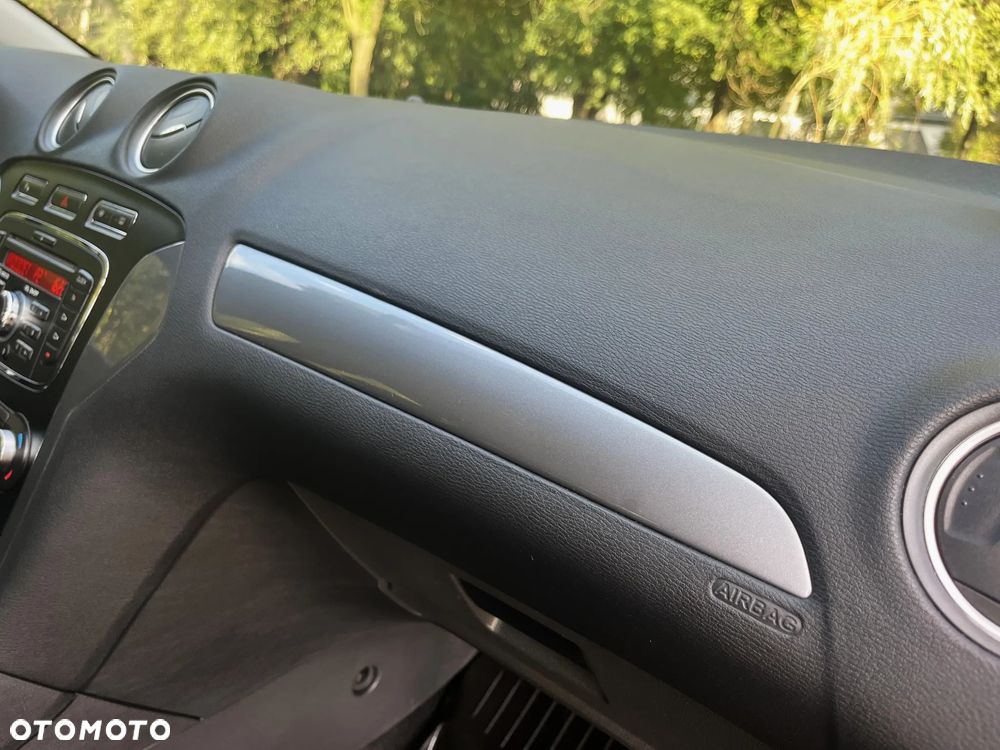 Ford Mondeo 2.0 Gold X Plus - 31