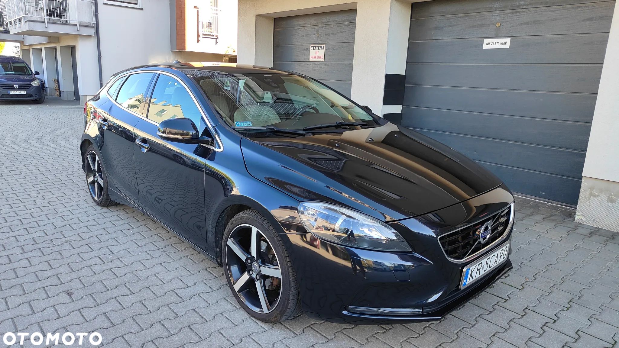 Volvo V40 D2 R-Design Summum - 1