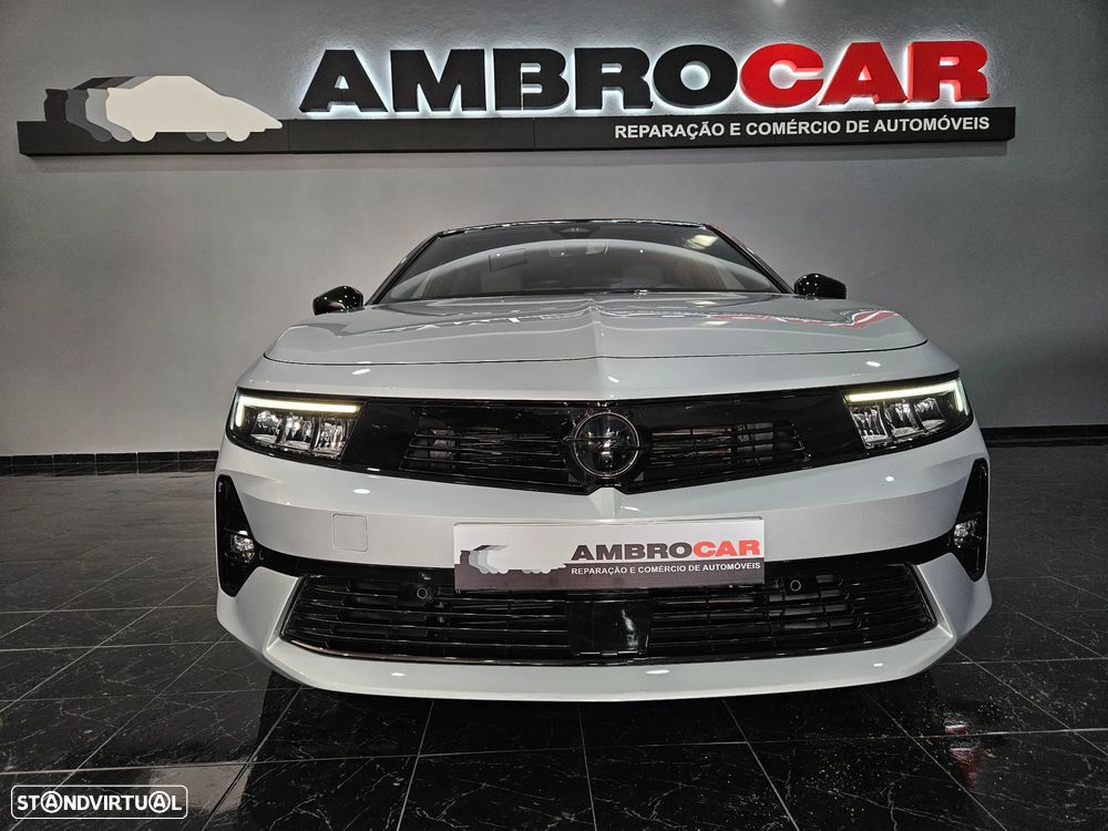 Opel Astra 1.2 T GS Aut. - 31