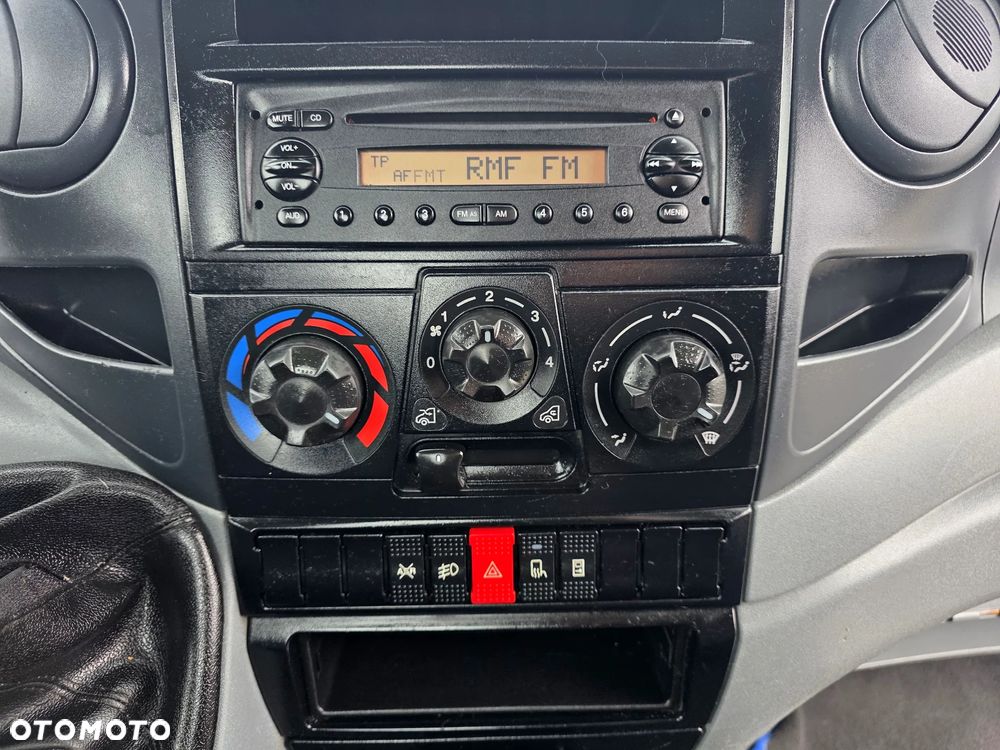 Iveco 35C15 3,0HPI 150 KONNY WYWROT WYWROTKA SKRZYNIA 3,3M BLIŻNIAKI DO 3,5T - 23