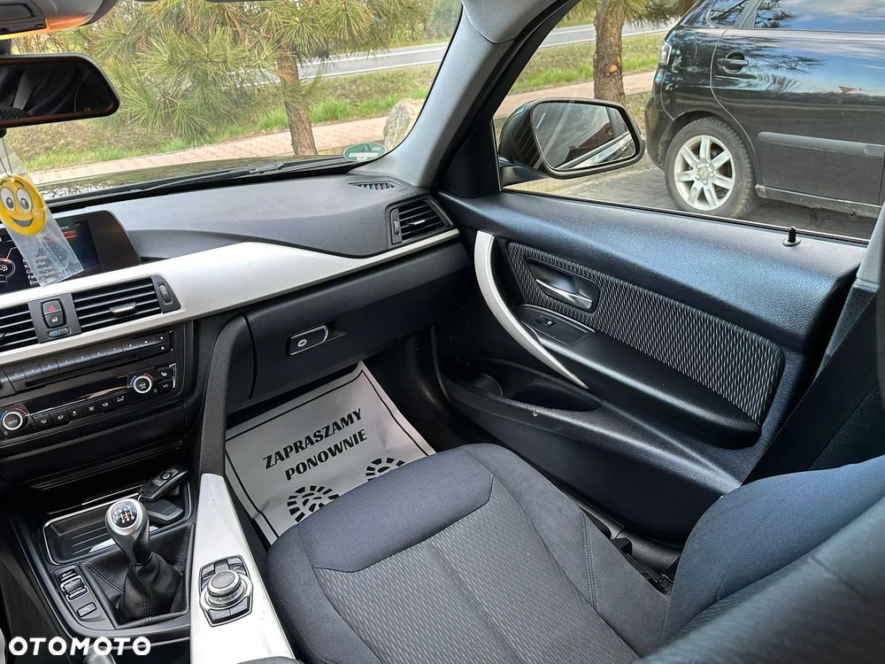BMW Seria 3 320d xDrive DPF Edition Exclusive - 9