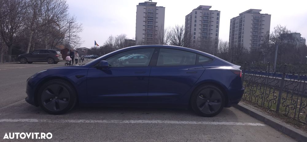 Tesla Model 3 Standard Reichweite Plus Hinterradantrieb - 4