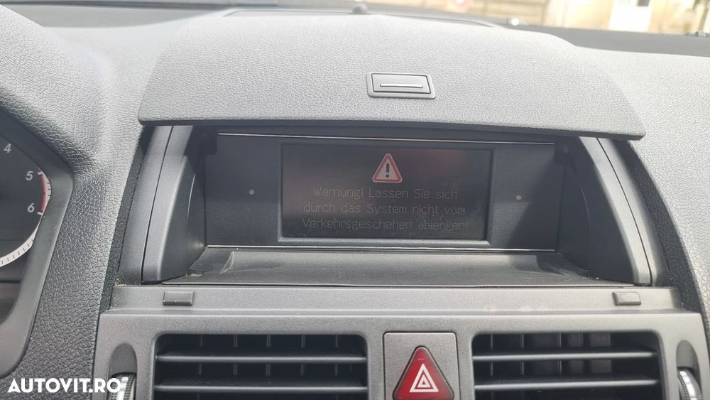 Mercedes-Benz C 200 CDI BlueEFFICIENCY - 23