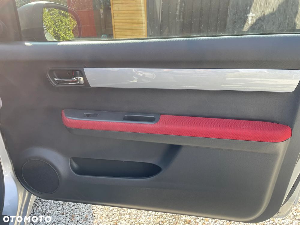 Suzuki Swift 1.6 Sport - 22