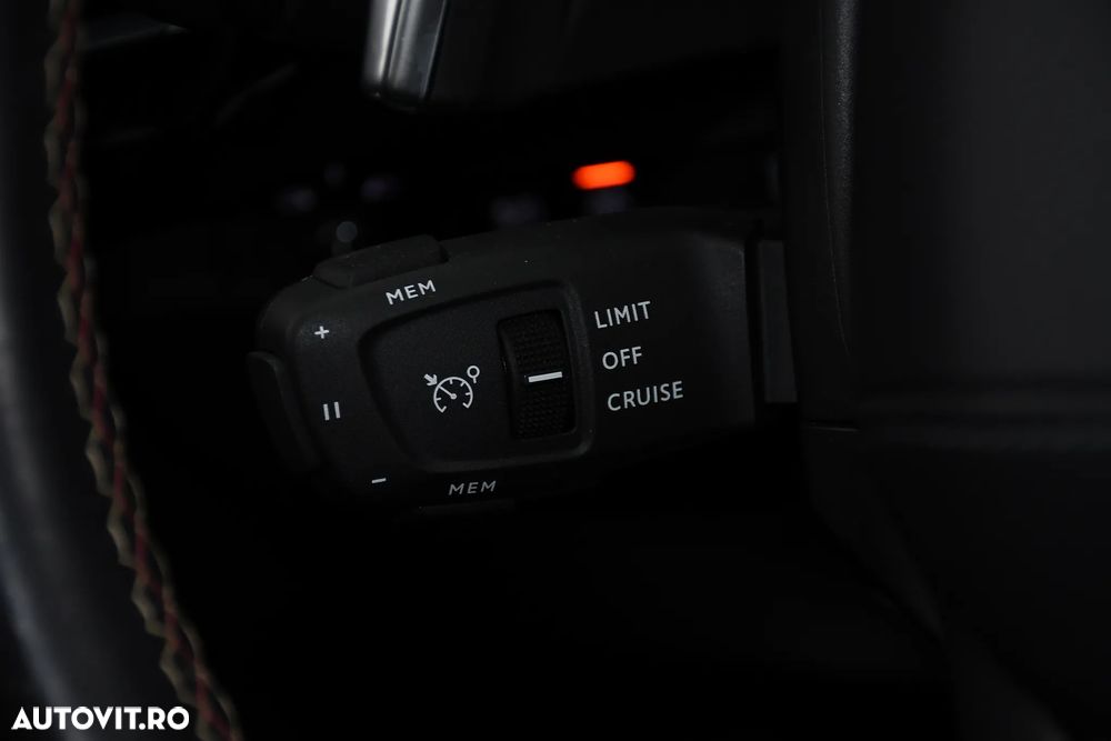 DS Automobiles DS 7 Crossback - 30