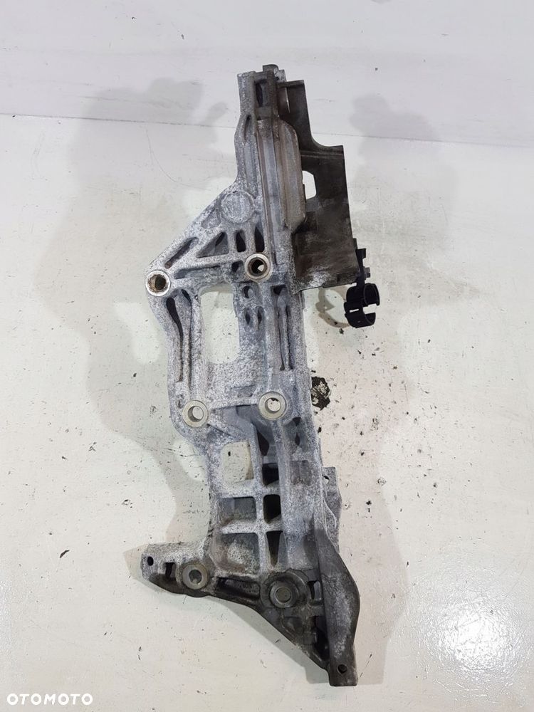 łapa wspornik alternatora 04l903143d vw audi skoda a6 a4 2.0 tdi - 15