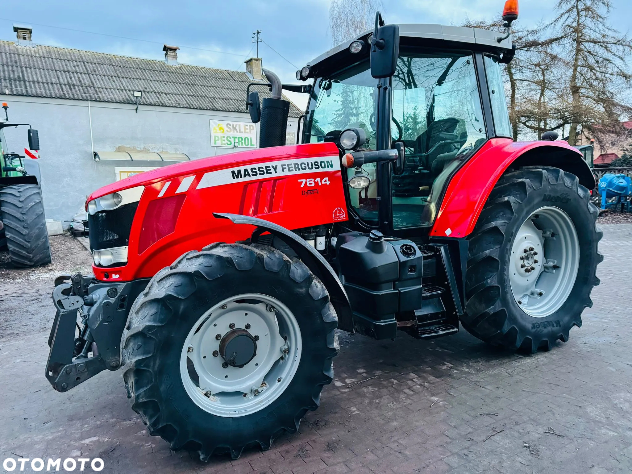 Massey Ferguson 7614 Dyna 4 - 5