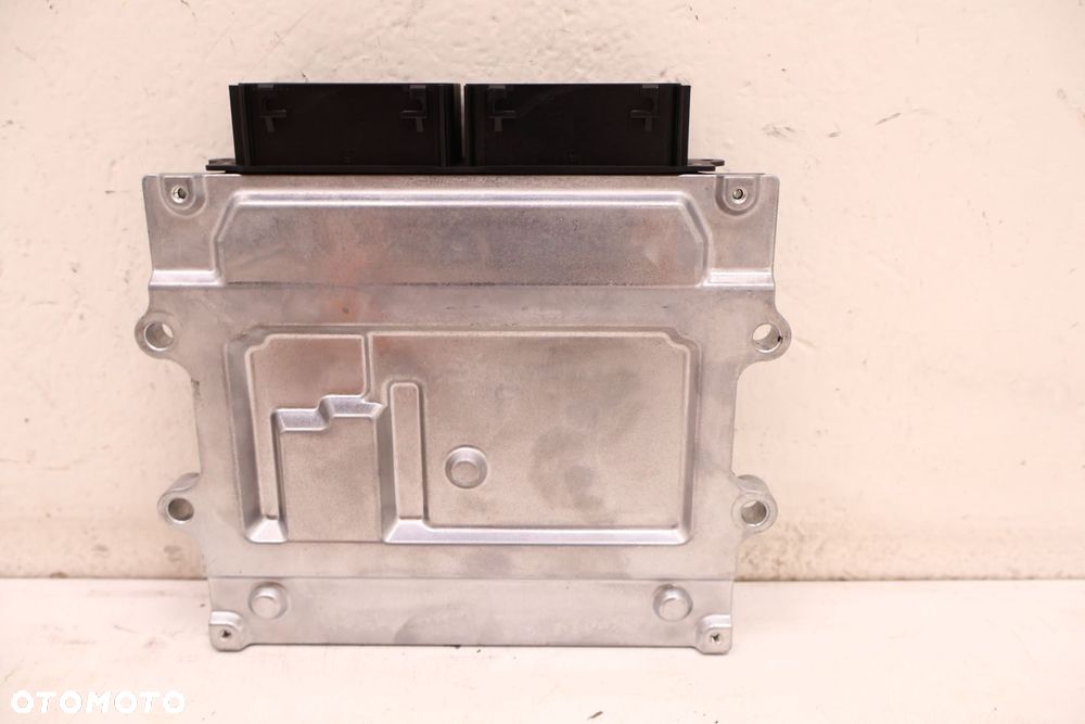 VOLVO XC60 II KOMPUTER SILNIKA 32383818 - 2