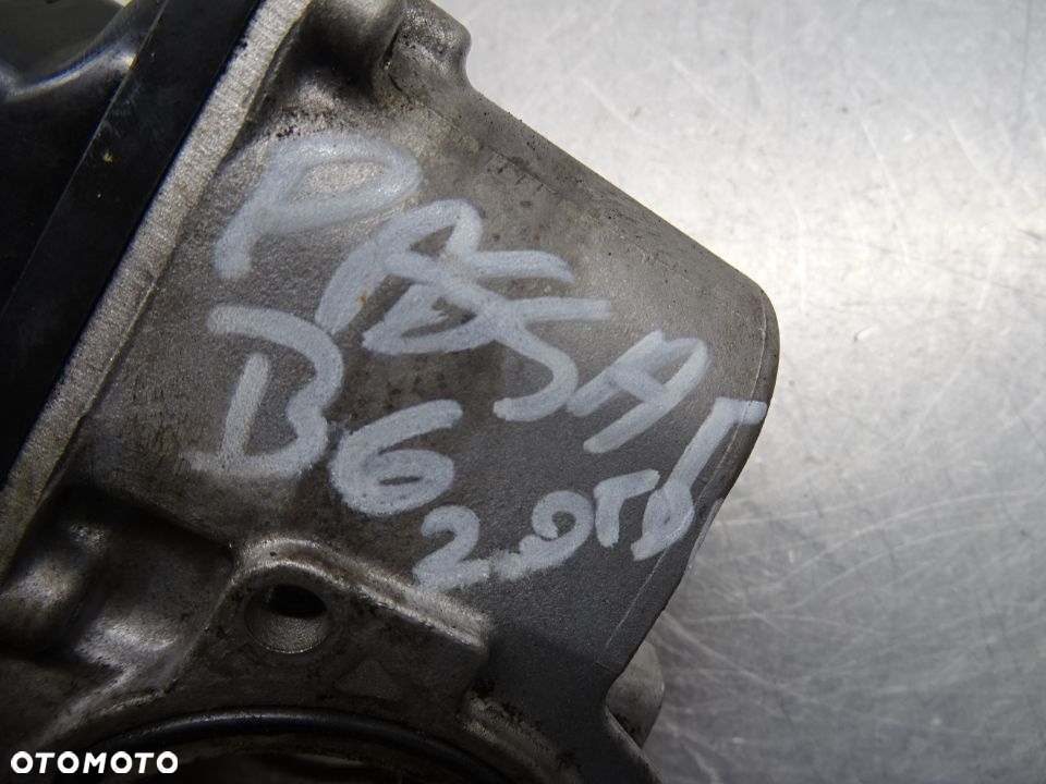 VW PASSAT B6 2.0 TDI ZAWÓR EGR 03L131501K - 6