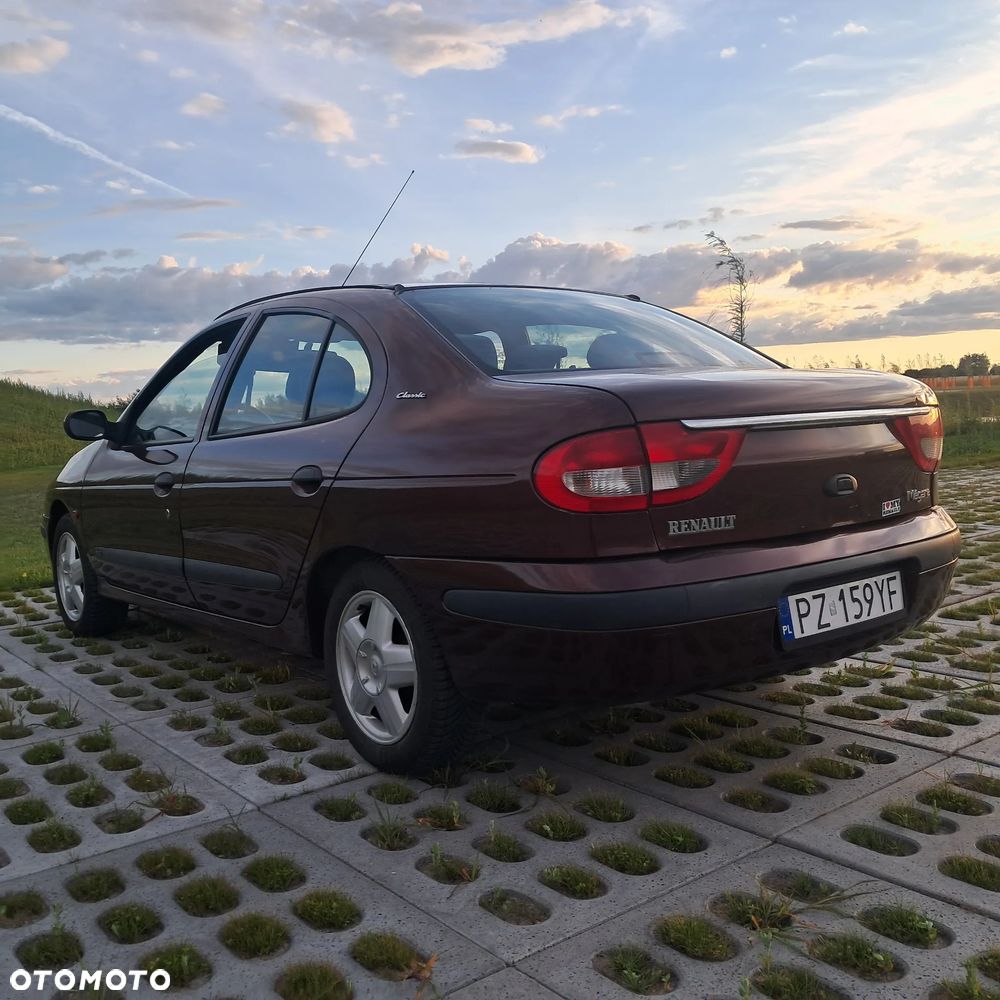 Renault Megane 1.6 - 7