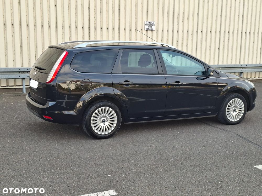 Ford Focus 2.0 16V Titanium - 10