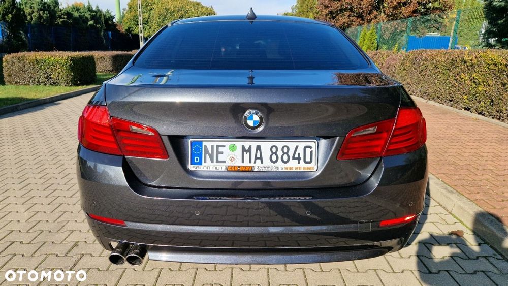 BMW Seria 5 520d Luxury Line - 9