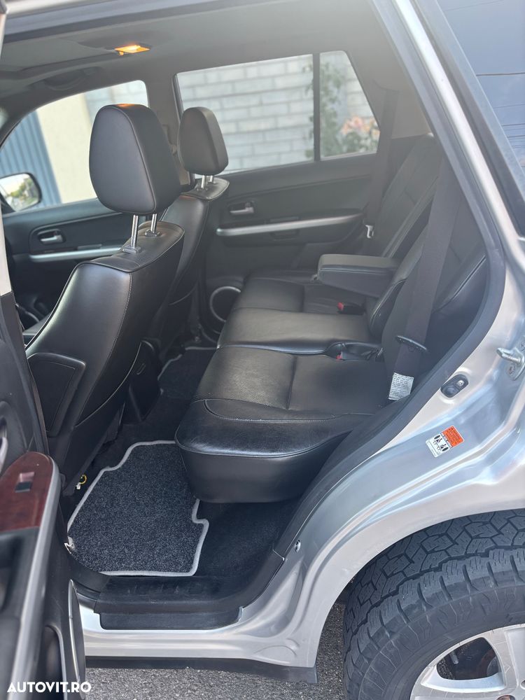 Suzuki Grand Vitara 1.9 DDiS Club - 10