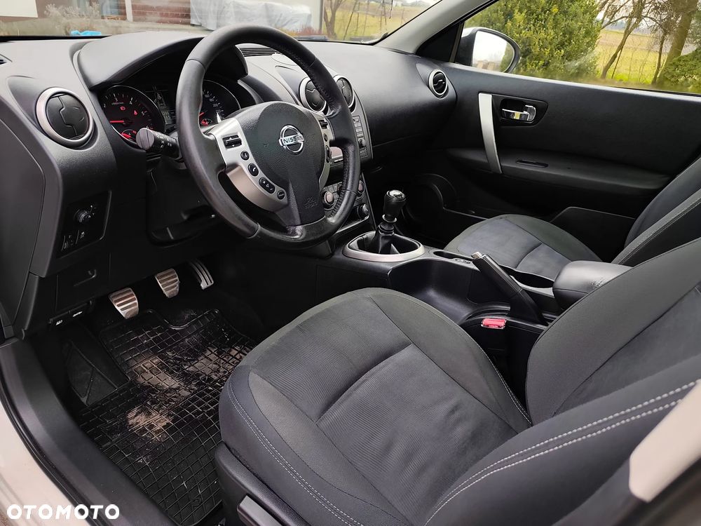 Nissan Qashqai+2 2.0 dCi DPF acenta - 25