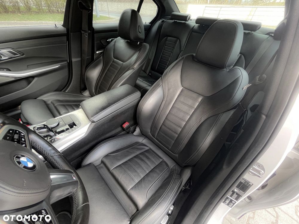 BMW Seria 3 320d xDrive M Sport Shadow sport - 10