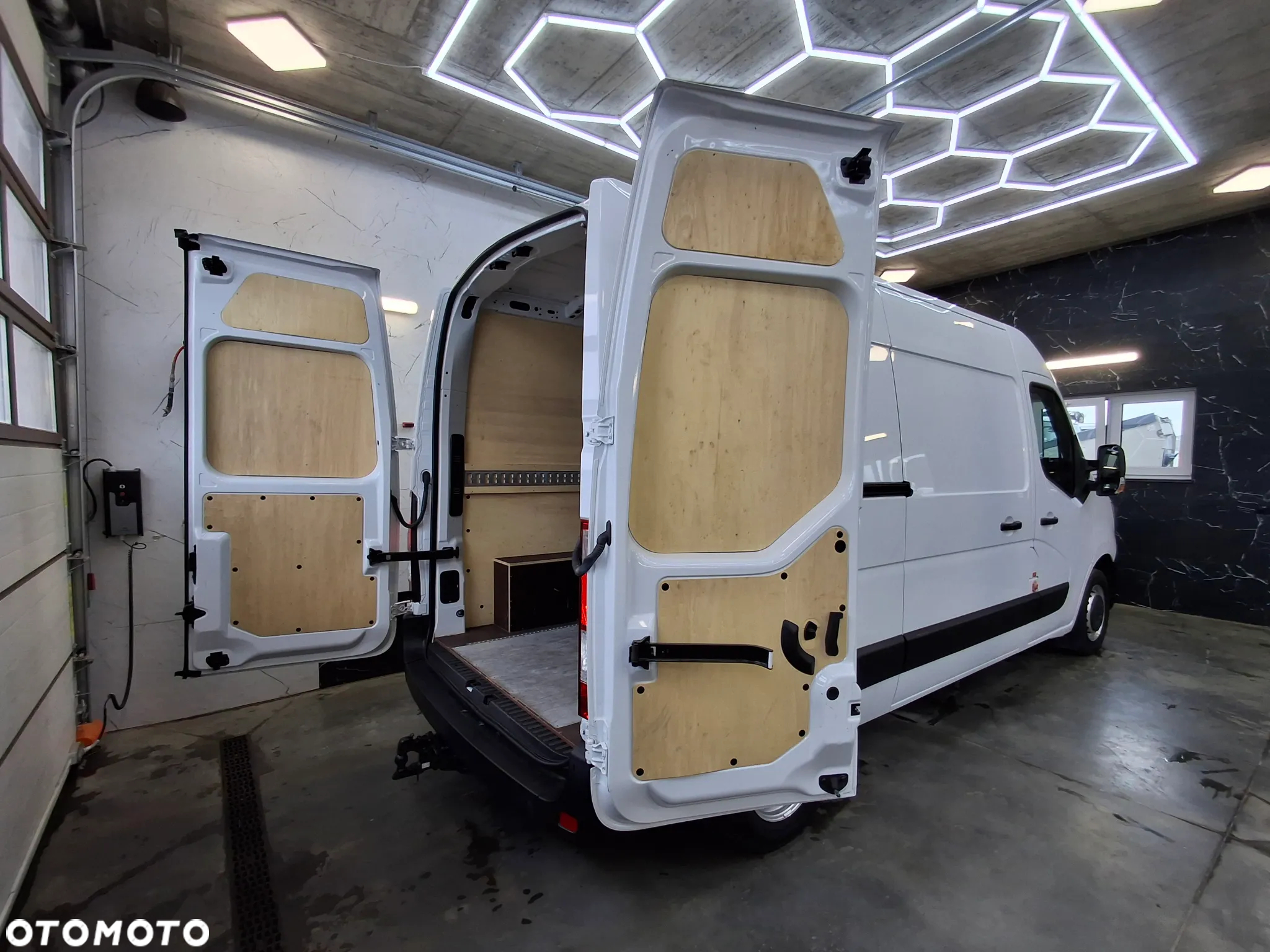 Renault Reno Master LIFT L2H2 Certyfikat ADR 9.1.1.2 EX/II Materiały Wybuchowe Furgon Van 3 Miejsca 2020r - 8