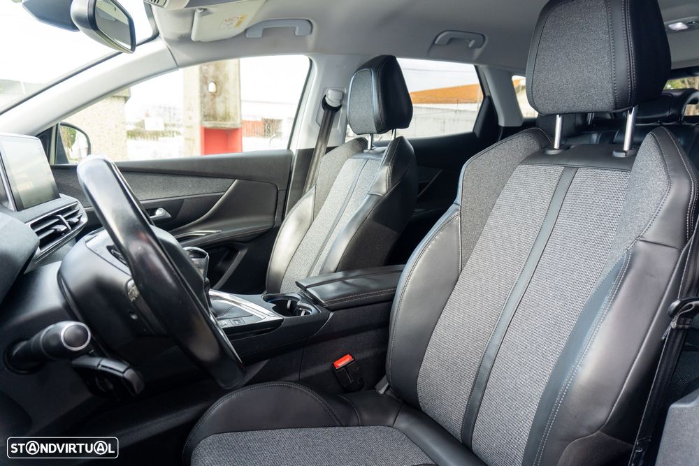 Peugeot 3008 PureTech 130 Stop & Start GPF Allure - 16