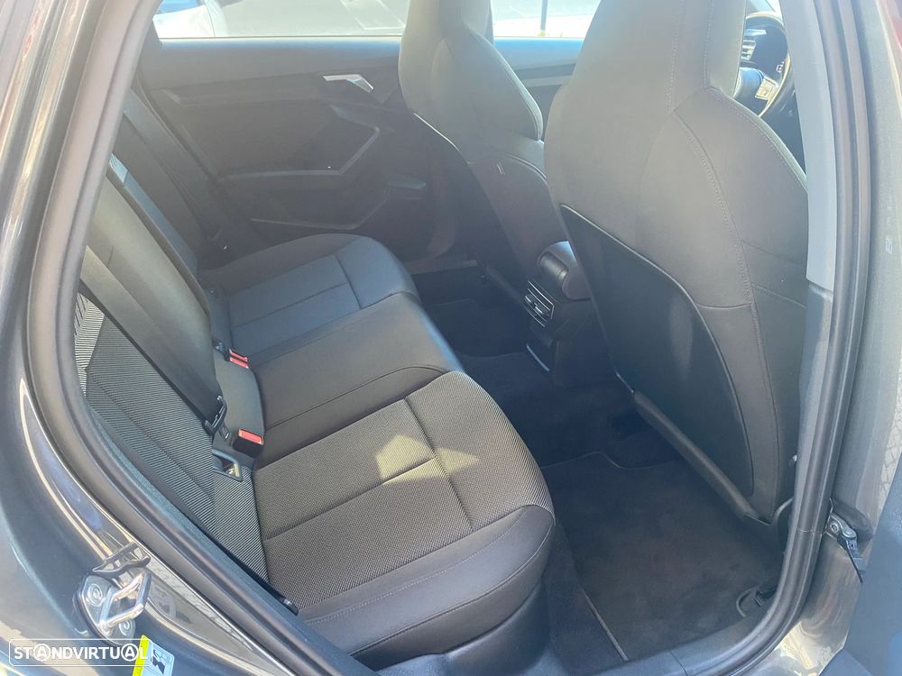 Audi A3 Limousine 35 TFSI S line S tronic - 25