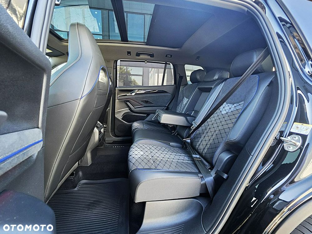 Volkswagen Tayron 2.0 TSI 4Mot R-Line DSG - 23