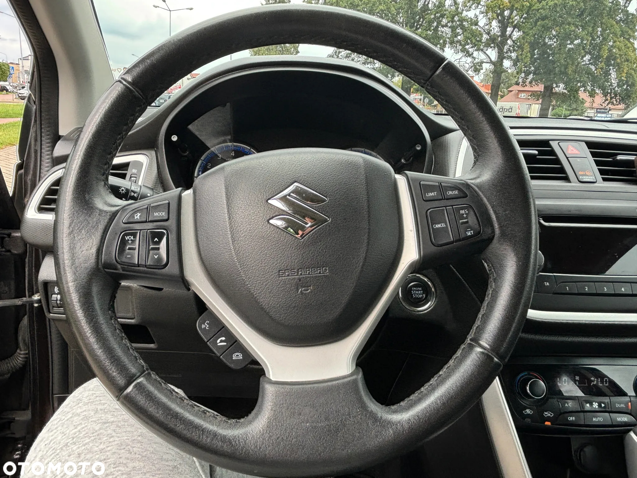 Suzuki SX4 S-Cross 1.6 Elegance 4WD CVT - 23