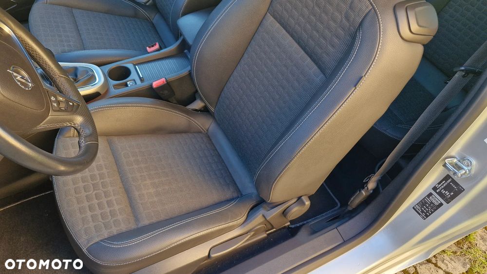 Opel Astra 1.6 Turbo Innovation - 13