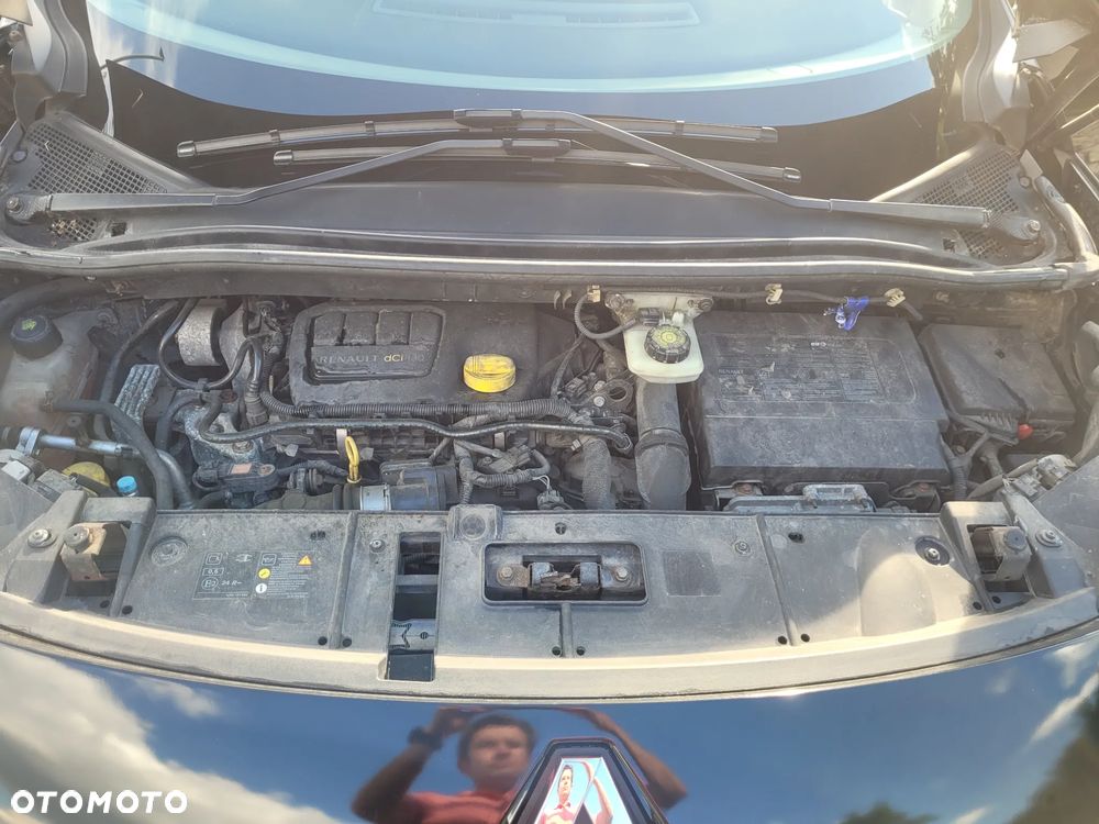 Renault Scenic 1.6dCi Energy Bose Edition - 10