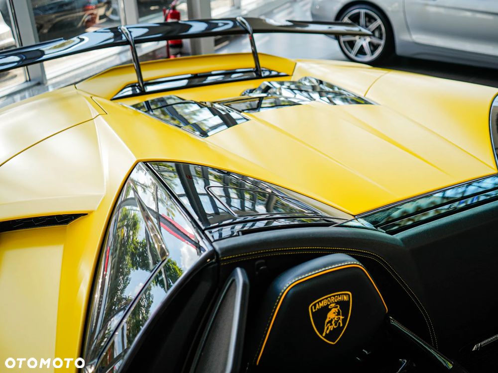 Lamborghini Huracan EVO - 13