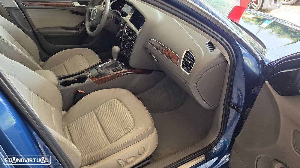 Audi A4 2.0 TDI multitronic - 49