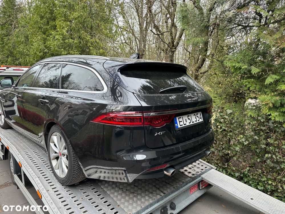 Jaguar XF 2.0 i4D AWD Prestige - 3