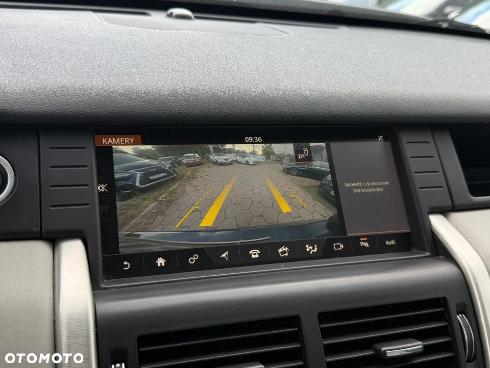Land Rover Discovery Sport - 27