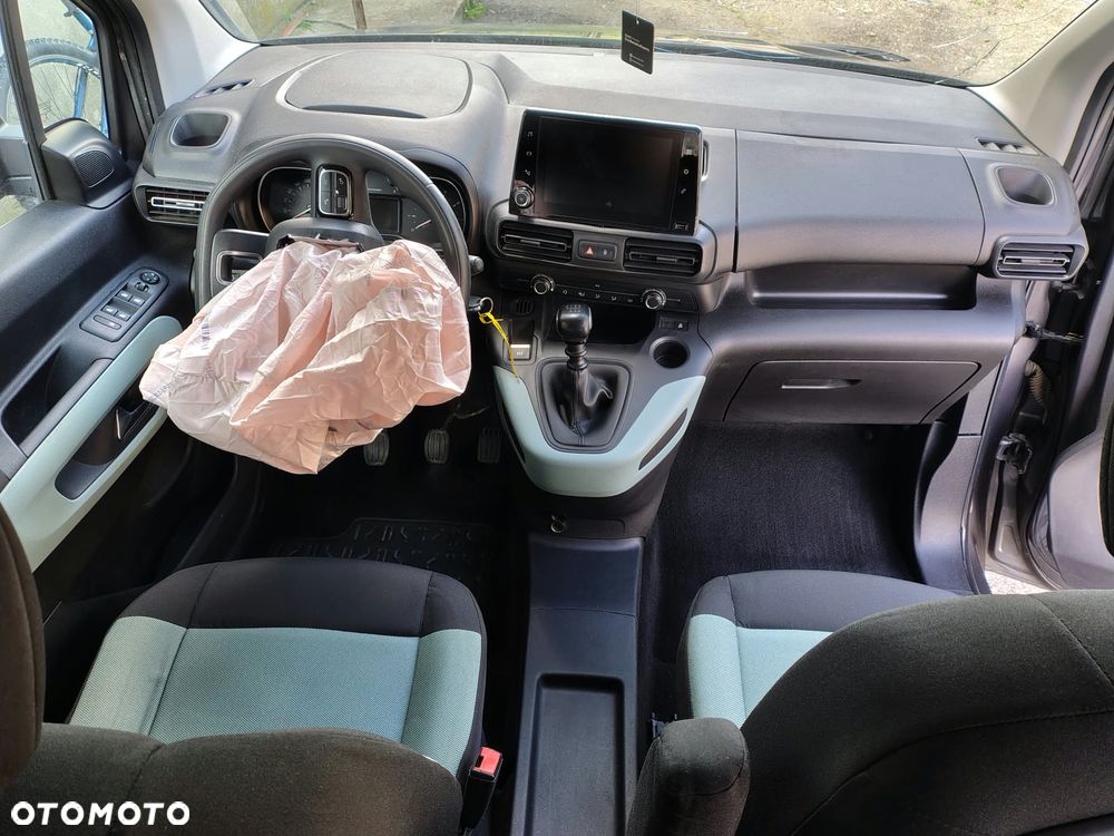 Citroën Berlingo XL PureTech 110 LIVE - 19