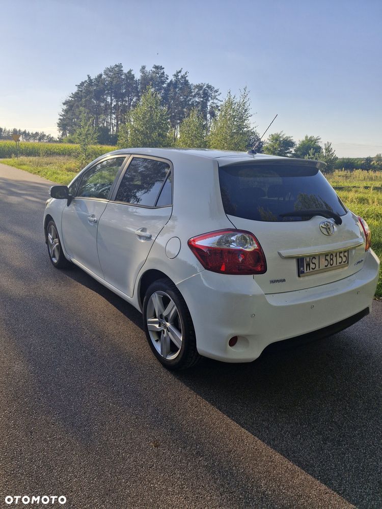 Toyota Auris - 4