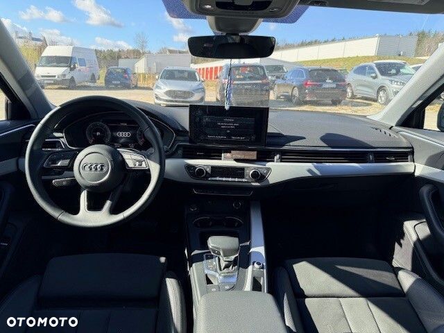 Audi A4 Limousine - 3