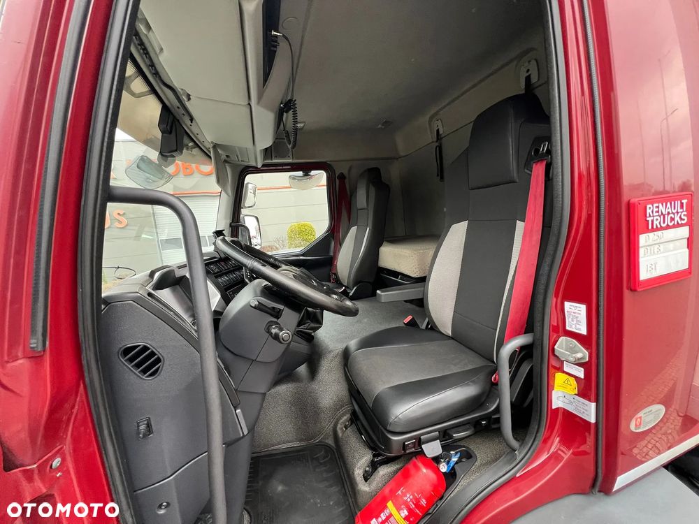 Renault D18 250 DTI 18T CHŁODNIA+WINDA - 13