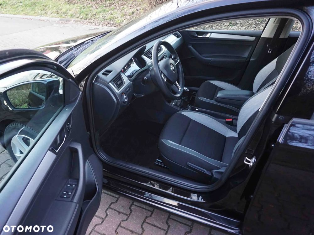 Skoda RAPID Spb 1.0 TSI Ambition - 20