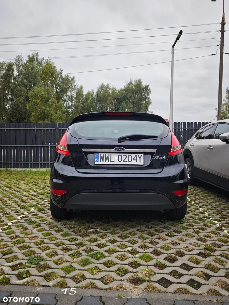 Ford Fiesta 2009 photo 4