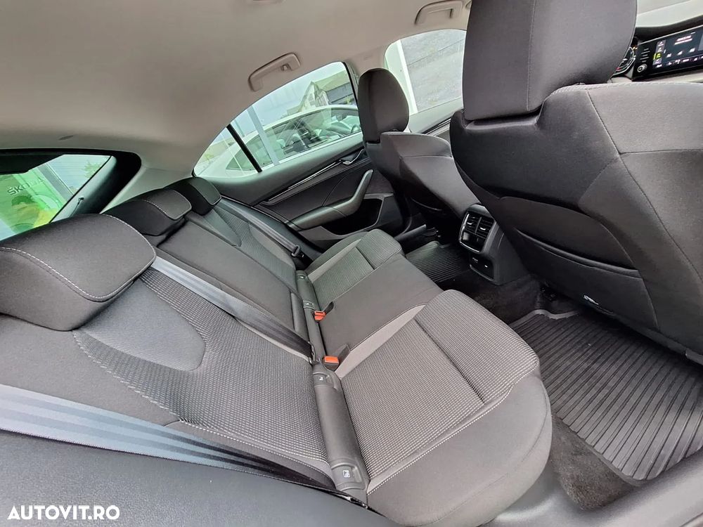 Skoda Octavia 1.5 TSI DSG MHEV Style - 20