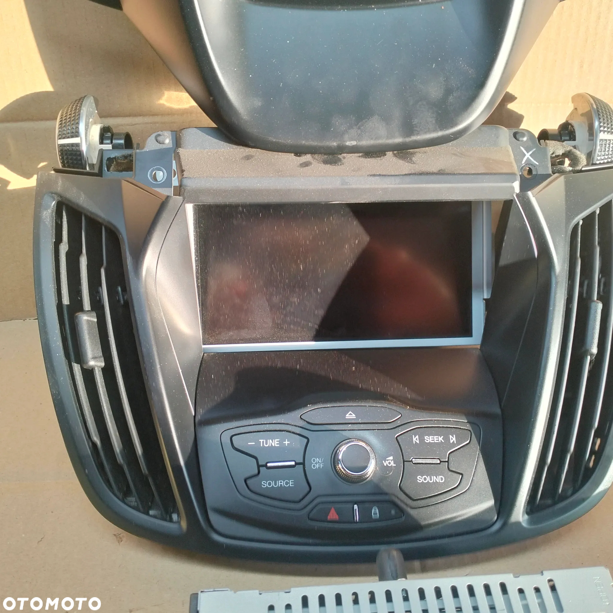 FORD KUGA NAWIGACJA MONITOE RADIO RAMKA FORD KUGA MK2 - 2