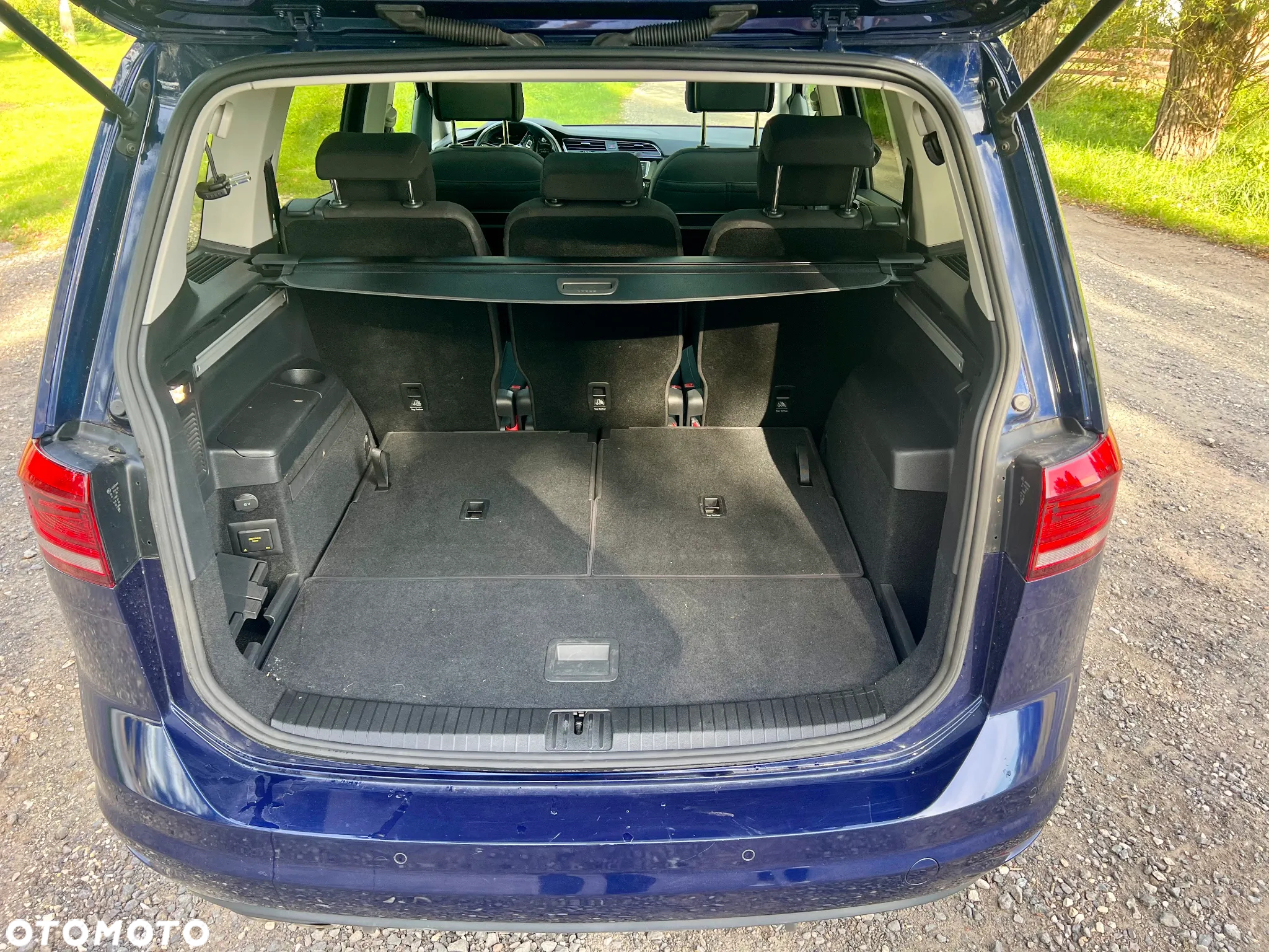 Volkswagen Touran 2.0 TDI BMT Highline DSG - 24