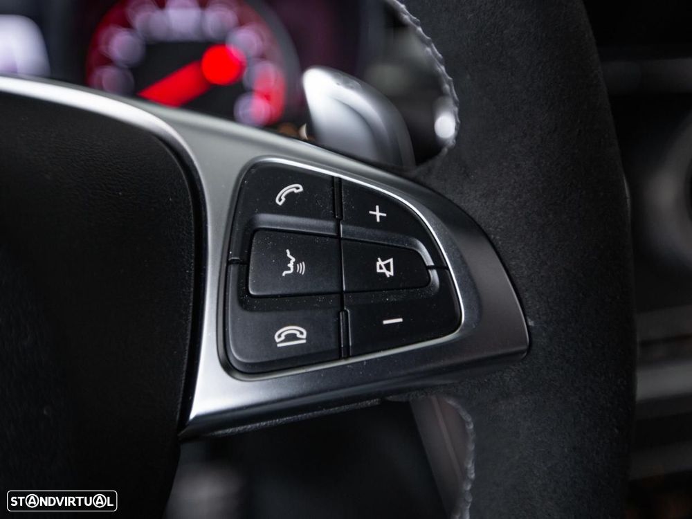 Mercedes-Benz C 63 AMG S - 22