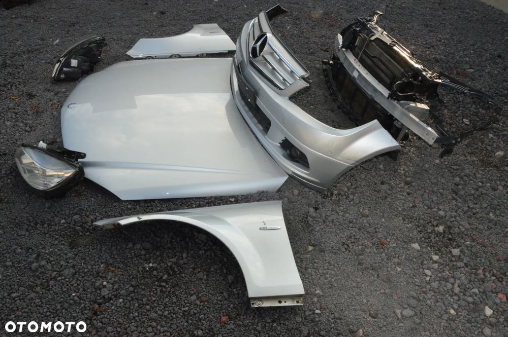 Zderzak maska błotnik lampa komplet przód mercedes c-klasa w204  2.2 cdi - 2