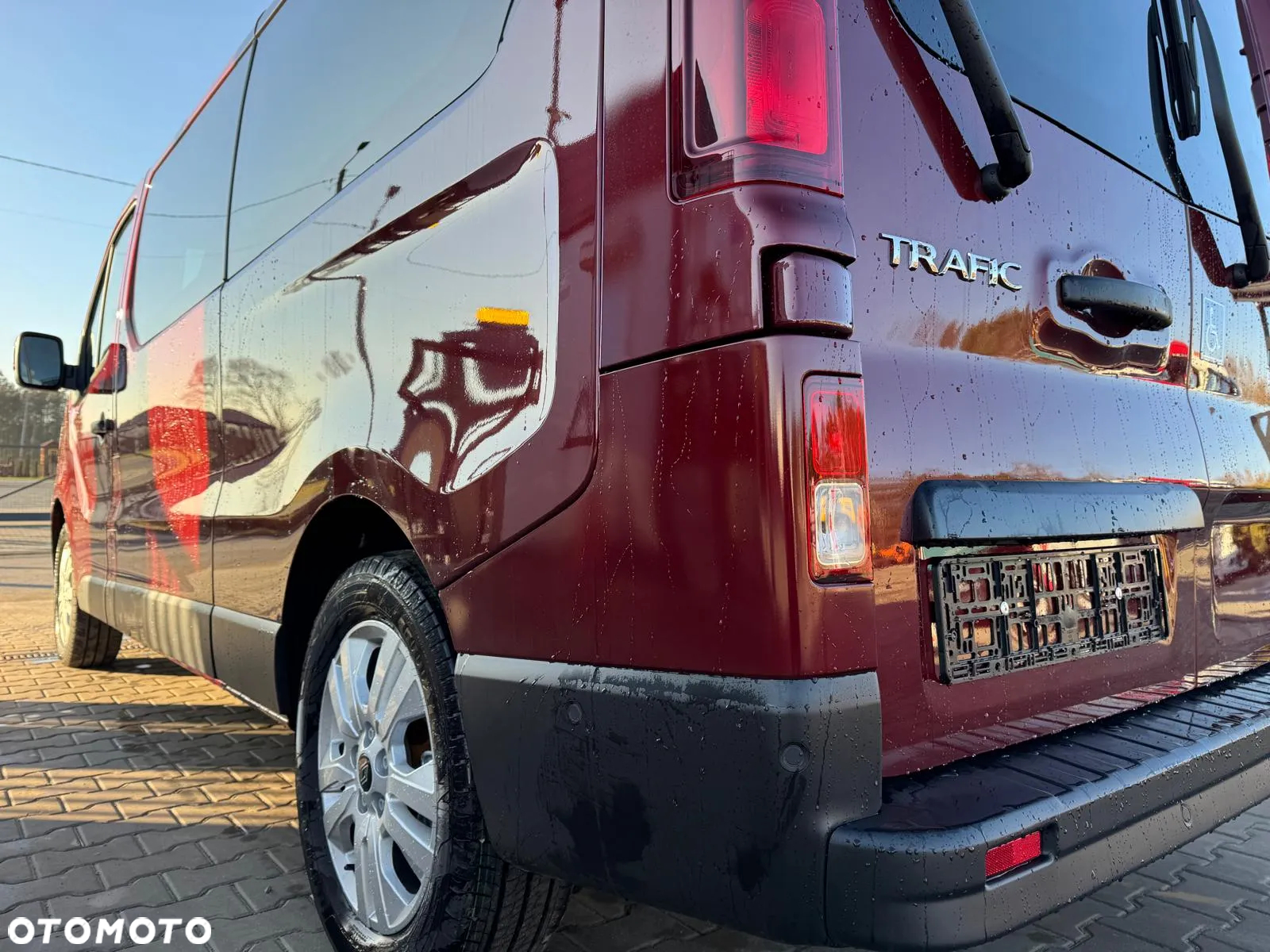 Renault Trafic - 8