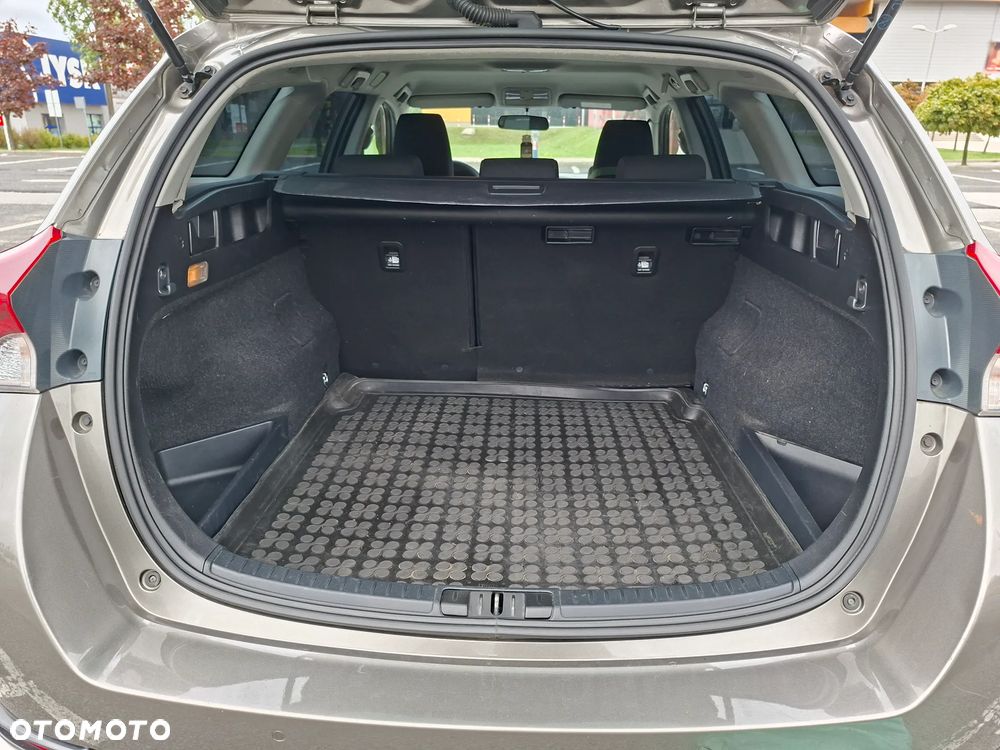 Toyota Auris 1.6 Active - 10